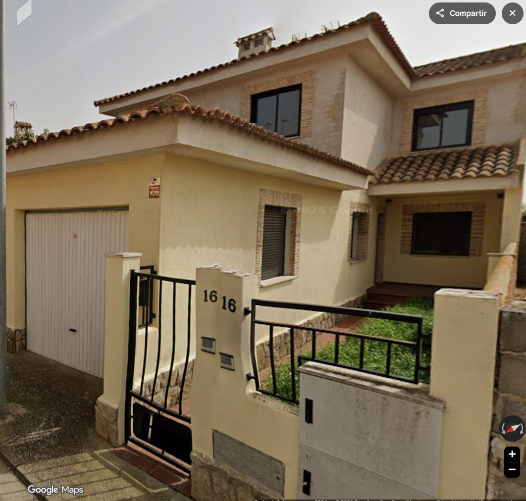 49.- CHALET EN LUCILLOS